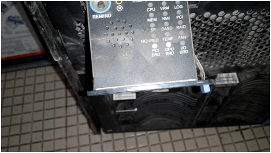 IBM System X3400服务器加电，按开机键无反应